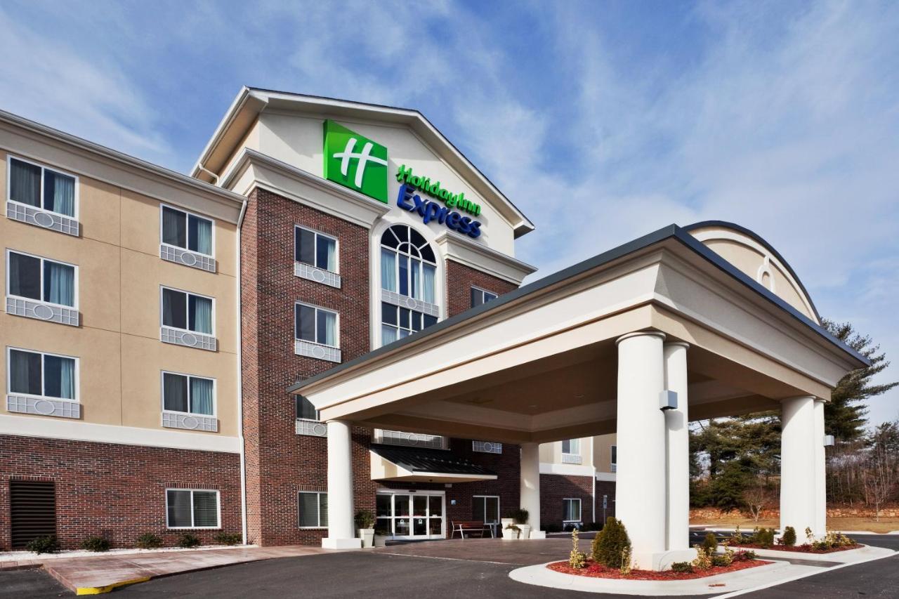 Holiday Inn Express & Suites Statesville Exterior photo